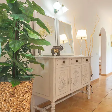 Sa Roca Blanca Villa *